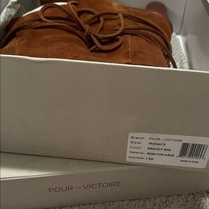 Pour La Victoire Brandy Suede Boots
